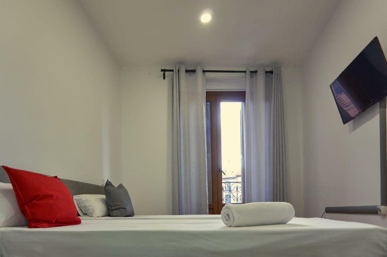 Gs Latina Hotel Madrid Buitenkant foto